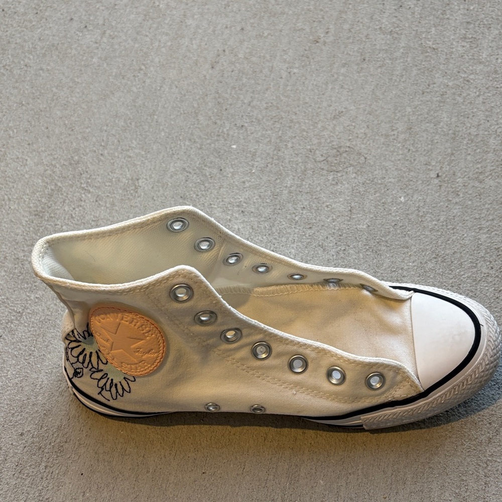 Converse women White Canvas Shoes - Picture 14 of 16